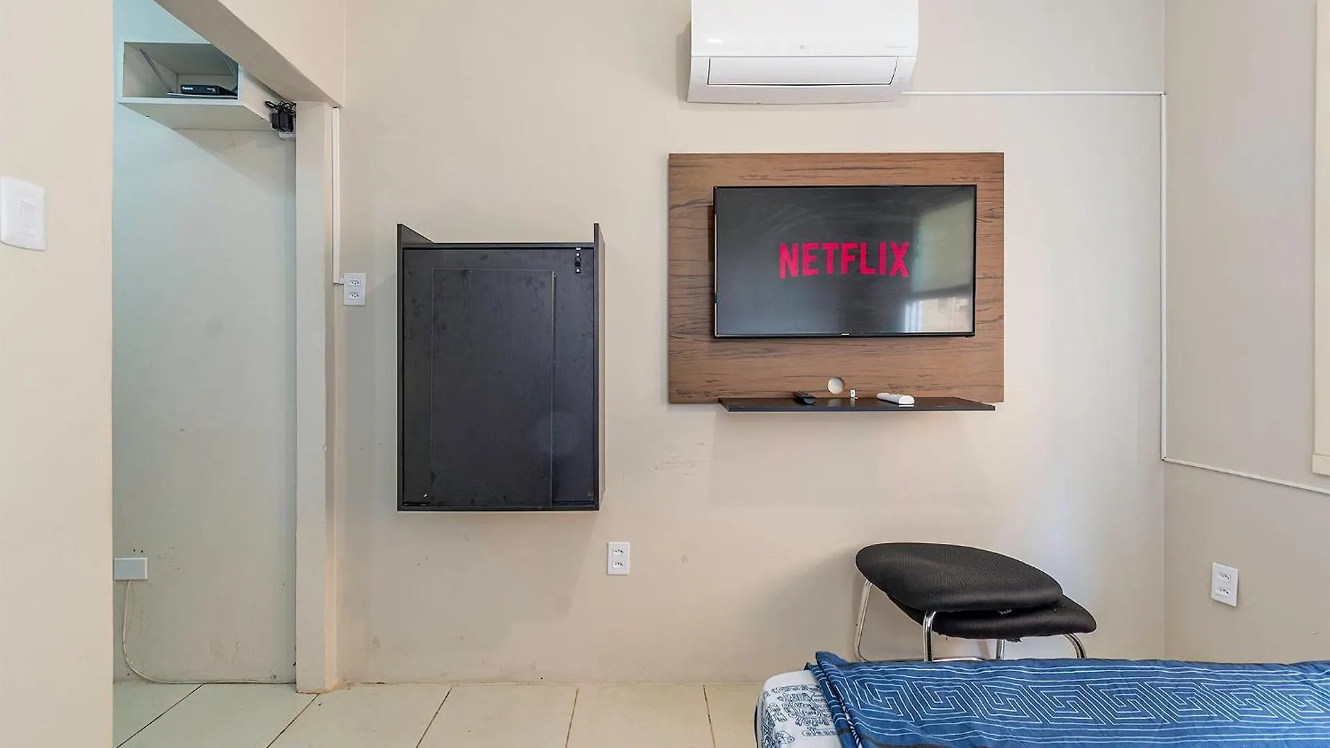 Smart Home Kitnet Porto Alegre Apartment